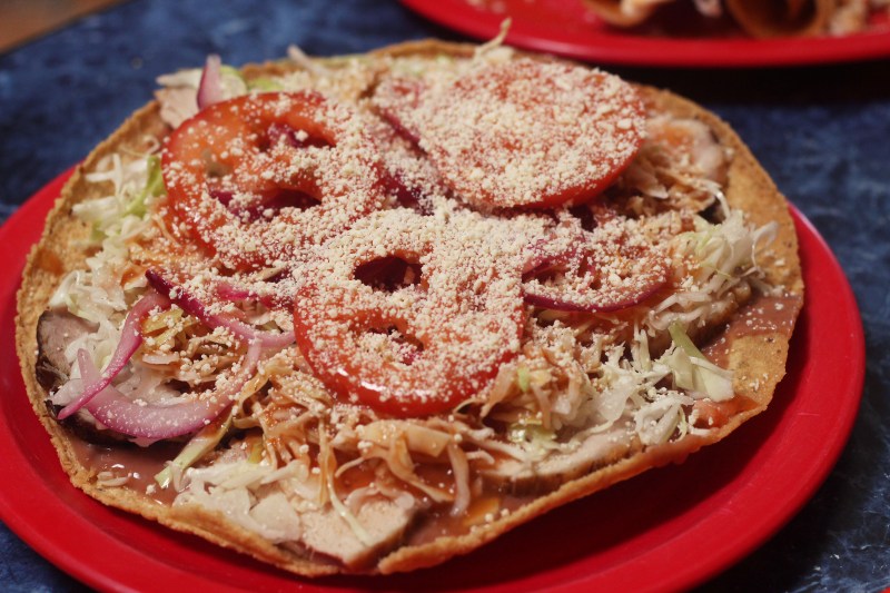 Tostada raspada de lomo from Antojitos Los Cuates